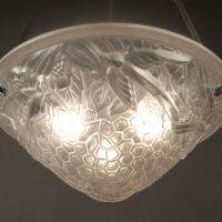 SUSPENSION-VASQUE ART DÉCO BRONZE ARGENTÉ ET VERRE MOULÉ-PRESSÉ DÉPOLI BLANC – Image 11